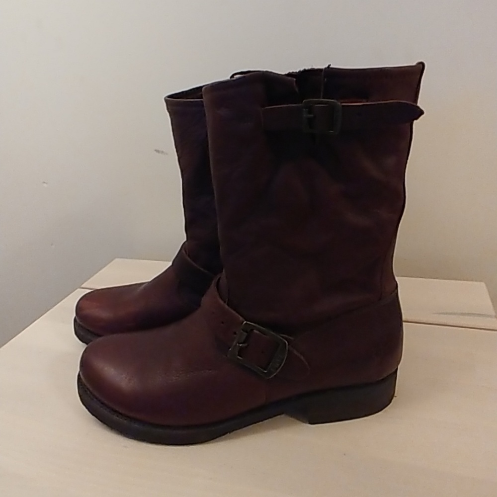 Frye Veronica Shortie Boots